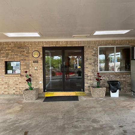 Glen Rose Inn & Suites Bagian luar foto